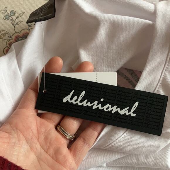 NWT Delusional “Use Your Voice” Graphic Tee, Size S - Picture 5 of 6